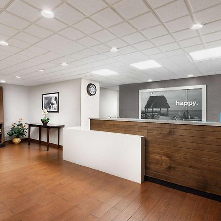 Hampton Inn Naples-Central Экстерьер фото