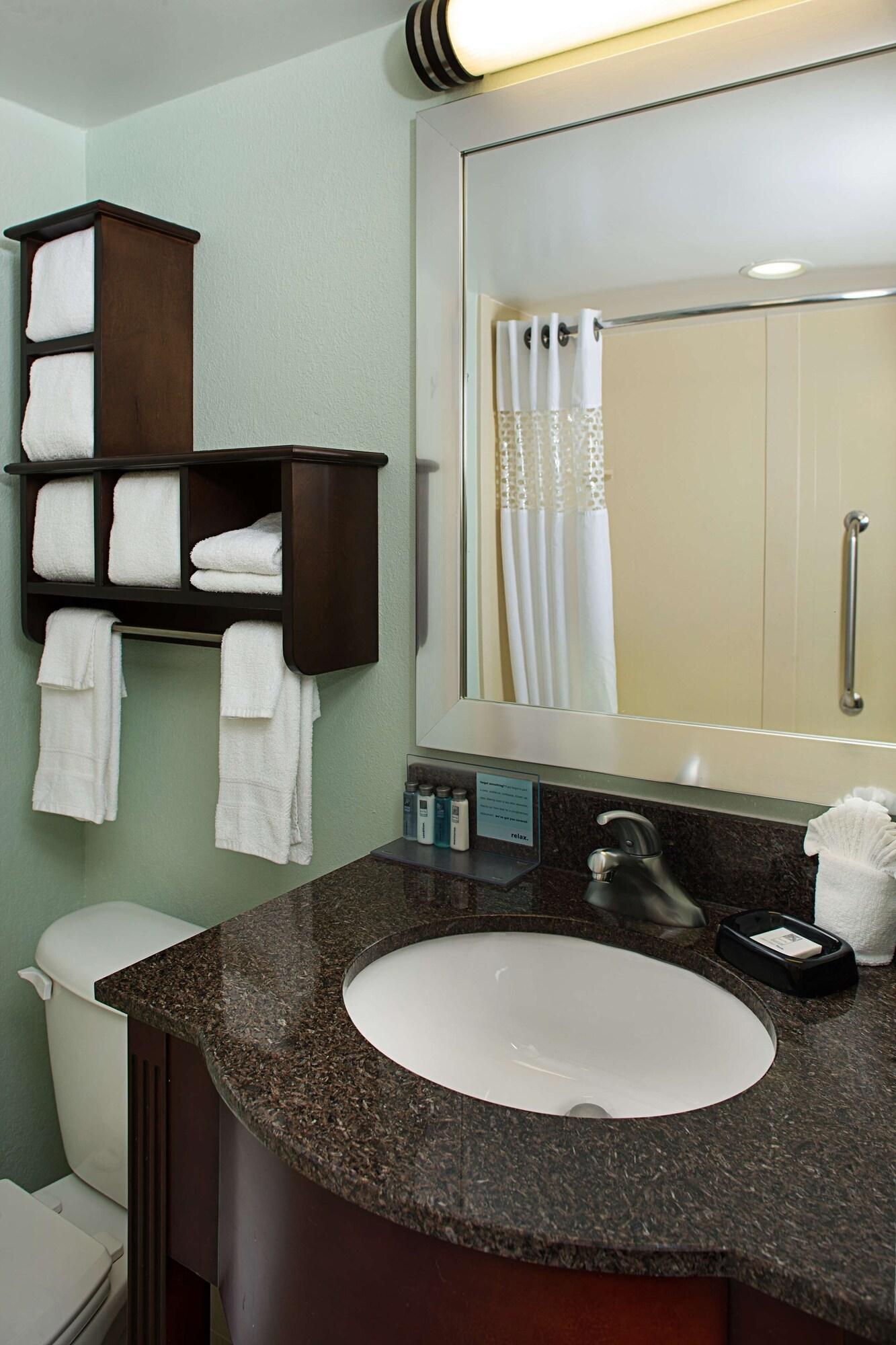 Hampton Inn Naples-Central Экстерьер фото