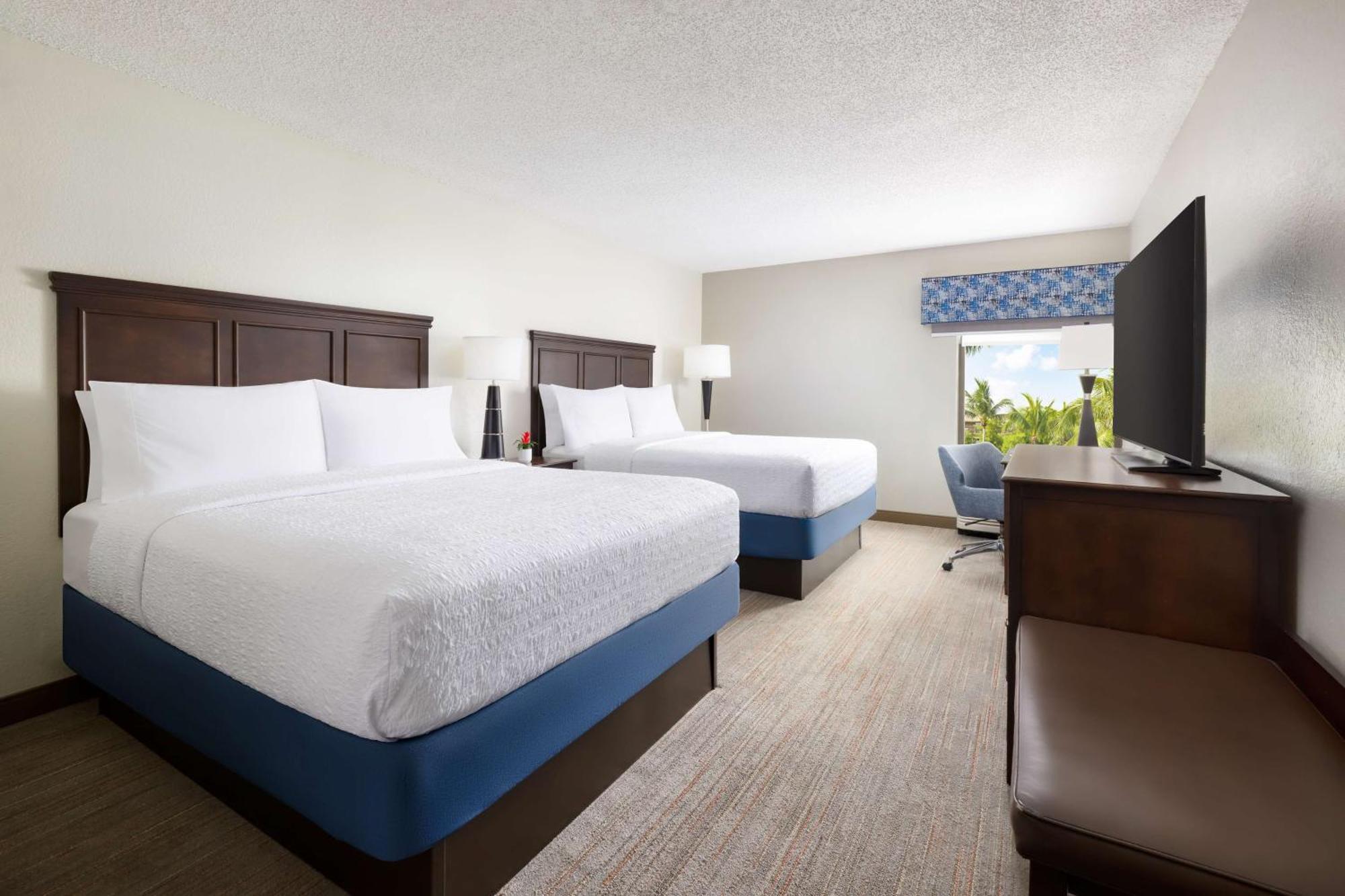 Hampton Inn Naples-Central Экстерьер фото