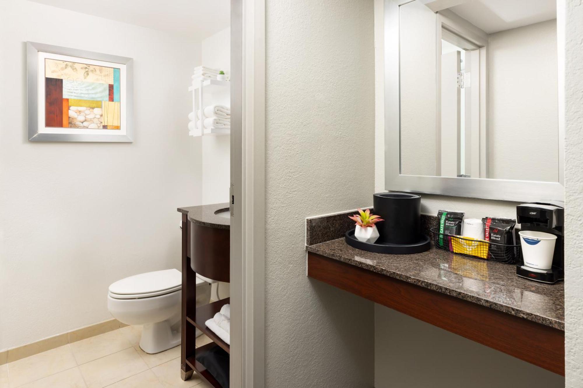 Hampton Inn Naples-Central Экстерьер фото